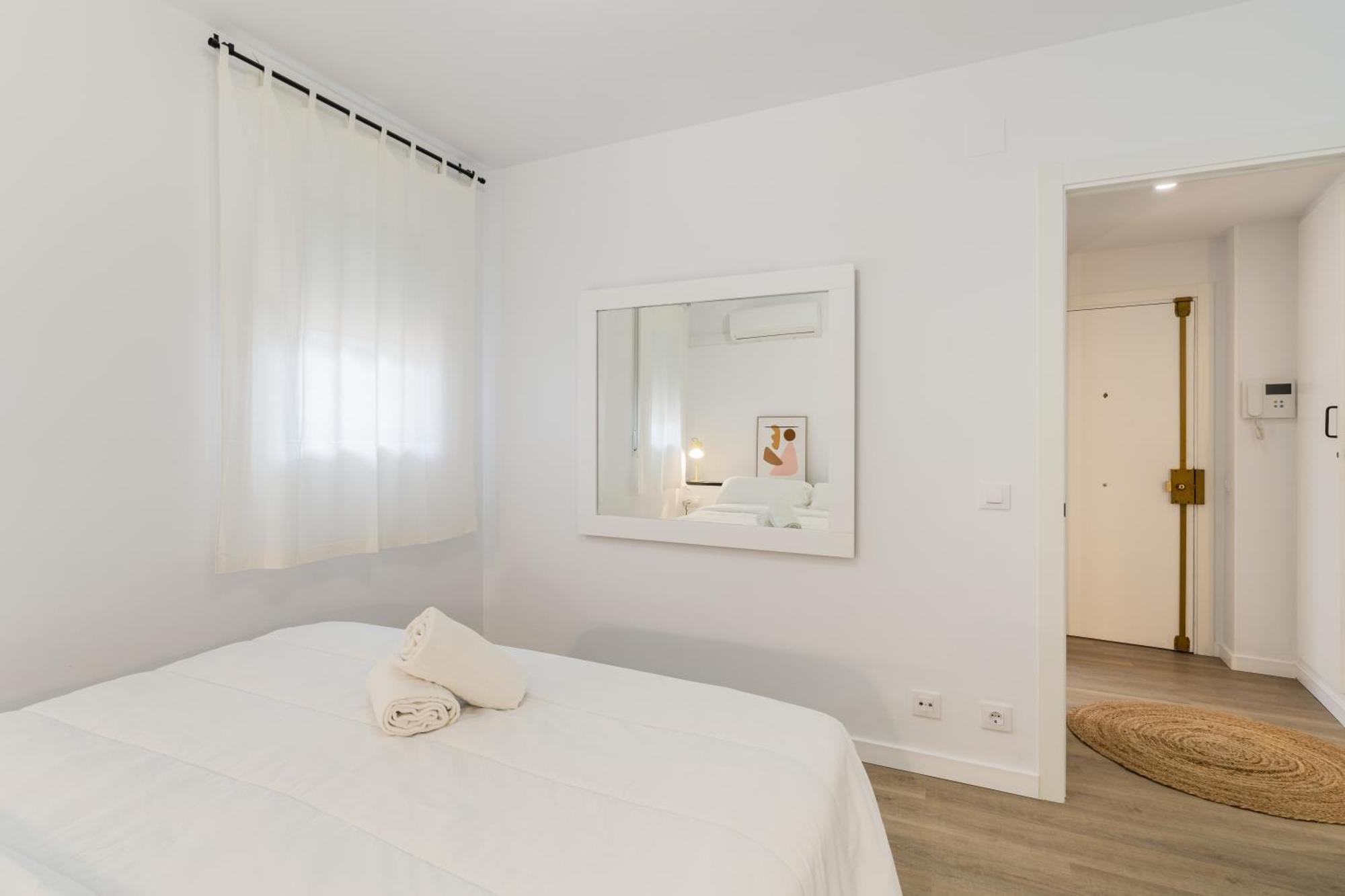 Apartamento Con Dos Grandes Terrazas En Girona Exterior photo
